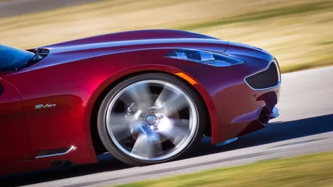 2012 fisker karma es front wheels in motion
