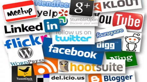 Socialmediaiconcollage