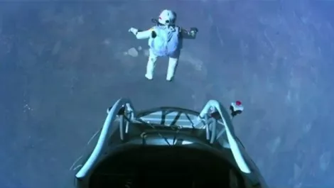 Felix baumgartner lg